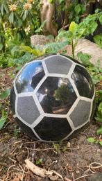 Voetbal graniet, 23 cm ornament / beeld voor terras of tuin, Tuin en Terras, Tuinbeelden, Ophalen, Zo goed als nieuw, Steen