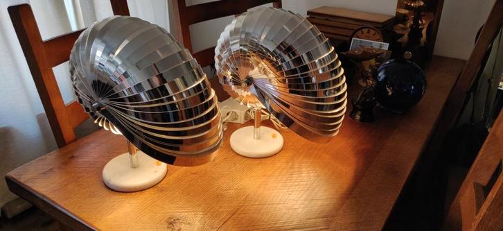 Nautilus tafellampen van Kare Design:, Huis en Inrichting, Lampen | Tafellampen, Zo goed als nieuw, Minder dan 50 cm, Kunststof