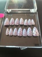 Press on nails dotting wit en paars, Ophalen of Verzenden, Paars, Handen en Nagels
