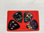4 uitneembare plectrums van Kiss, Pop, Beeldje of Miniatuur, Nieuw, Ophalen of Verzenden, 4 uitneembare plectrums van Kiss