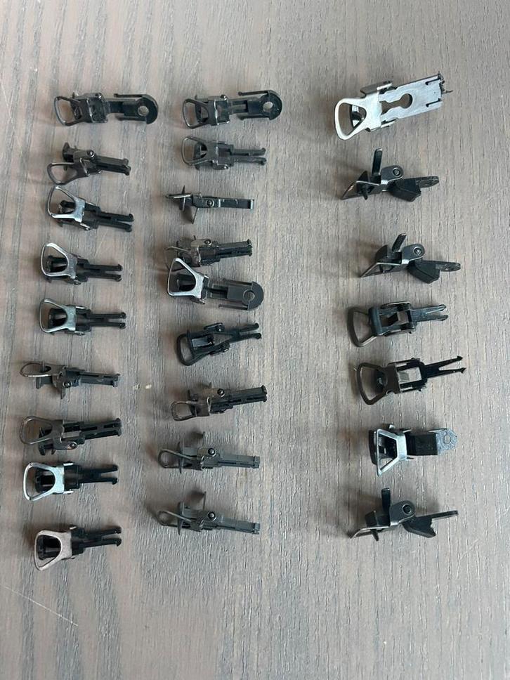 Partij H0 kopplingen diverse modellen 25 stuks, Hobby en Vrije tijd, Modeltreinen | H0, Zo goed als nieuw, Wagon, Gelijkstroom