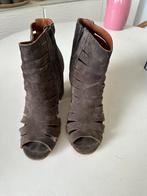 Via vai zomerschoenen grijs maat 40, Kleding | Dames, Schoenen, Ophalen of Verzenden, Zo goed als nieuw, Grijs