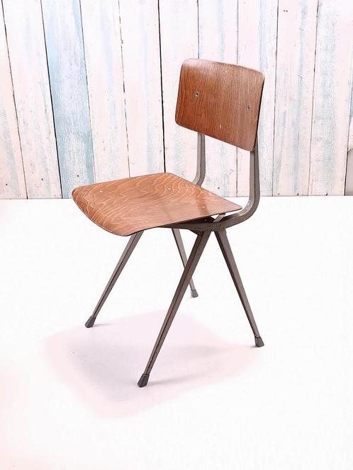 Vintage Ahrend stoel Result, Huis en Inrichting, Stoelen, Gebruikt, Vijf, Zes of meer stoelen, Hout, Metaal, Overige materialen