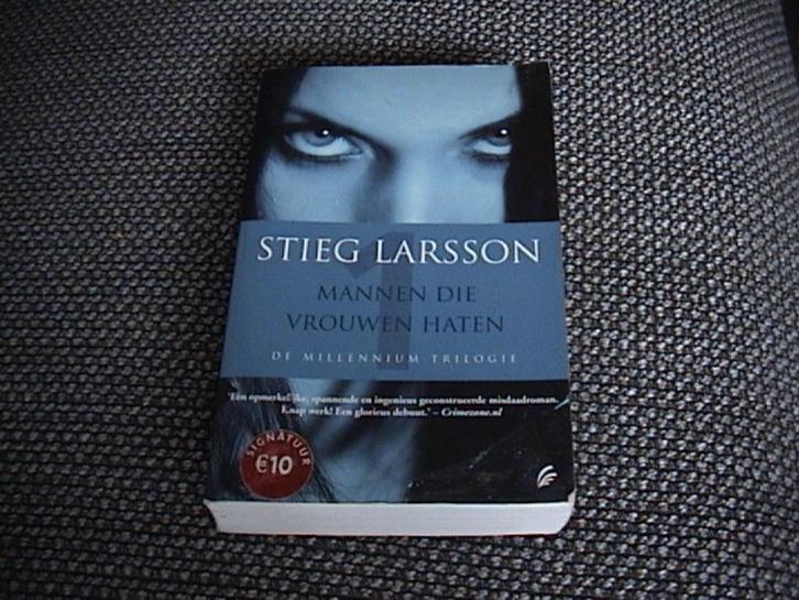 Mannen die vrouwen haten - Stieg Larsson - Millennium trilog, Boeken, Thrillers, Ophalen of Verzenden