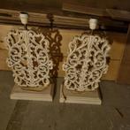 2 Houten Lampenvoeten met Ornamenten, Ophalen