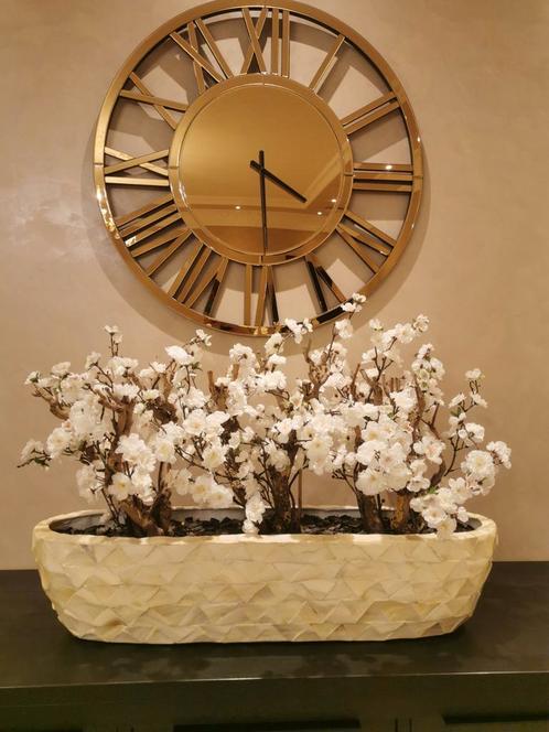 Elegant Bloesemarrangement in Luxe Parelmoer Vaas, Tuin en Terras, Bloembakken en Plantenbakken, Nieuw, Minder dan 60 cm, Rond