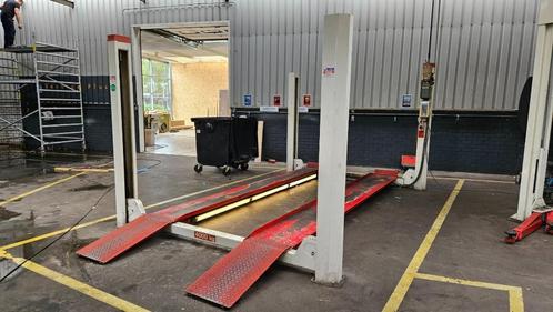 4 koloms hefbrug Koni KO 4040 4000Kg 1992 APK brug RAI keur, Auto diversen, Overige Auto diversen, Ophalen