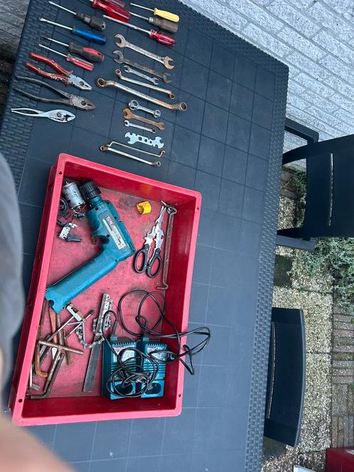 Bak met gereedschap, Doe-het-zelf en Verbouw, Gereedschap | Overige machines, Gebruikt, Ophalen of Verzenden