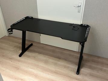 Game bureau met LED verlichting beschikbaar voor biedingen