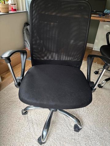 Zwarte Bureaustoel - Ergonomisch beschikbaar voor biedingen