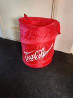 Coca Cola speelgoed mand opwouvbaar, Ophalen