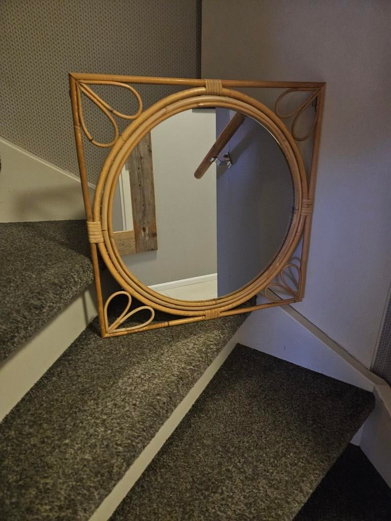 Stijlvolle bamboe spiegel, Huis en Inrichting, Woonaccessoires | Spiegels, Ophalen of Verzenden, Zo goed als nieuw, Vierkant, 50 tot 75 cm