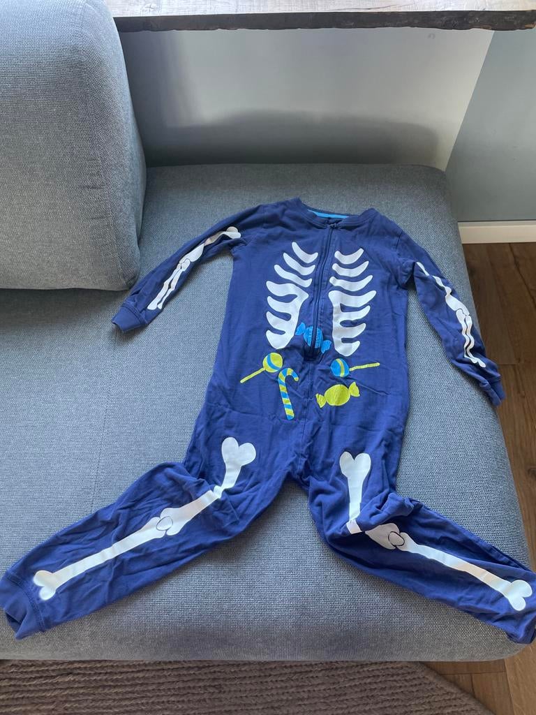 Leuke Piama met skelet print 110/116, Ophalen of Verzenden, Gebruikt, Jongen of Meisje