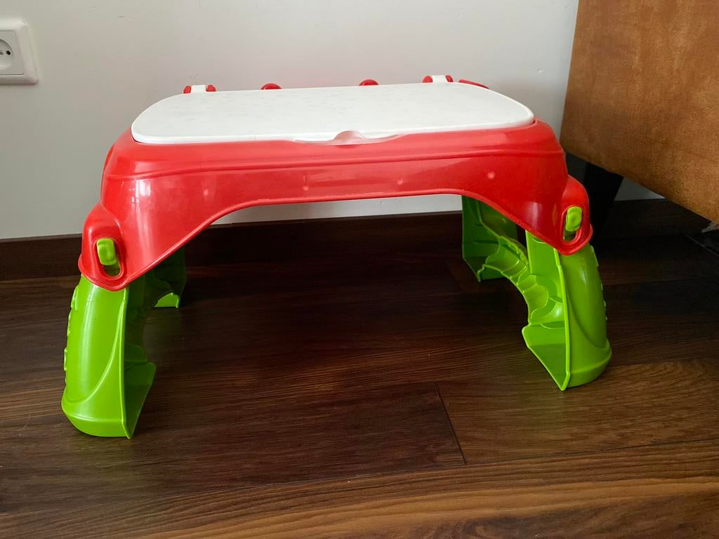 €10. Kinder inklapbaar tafel, Ophalen, Zo goed als nieuw