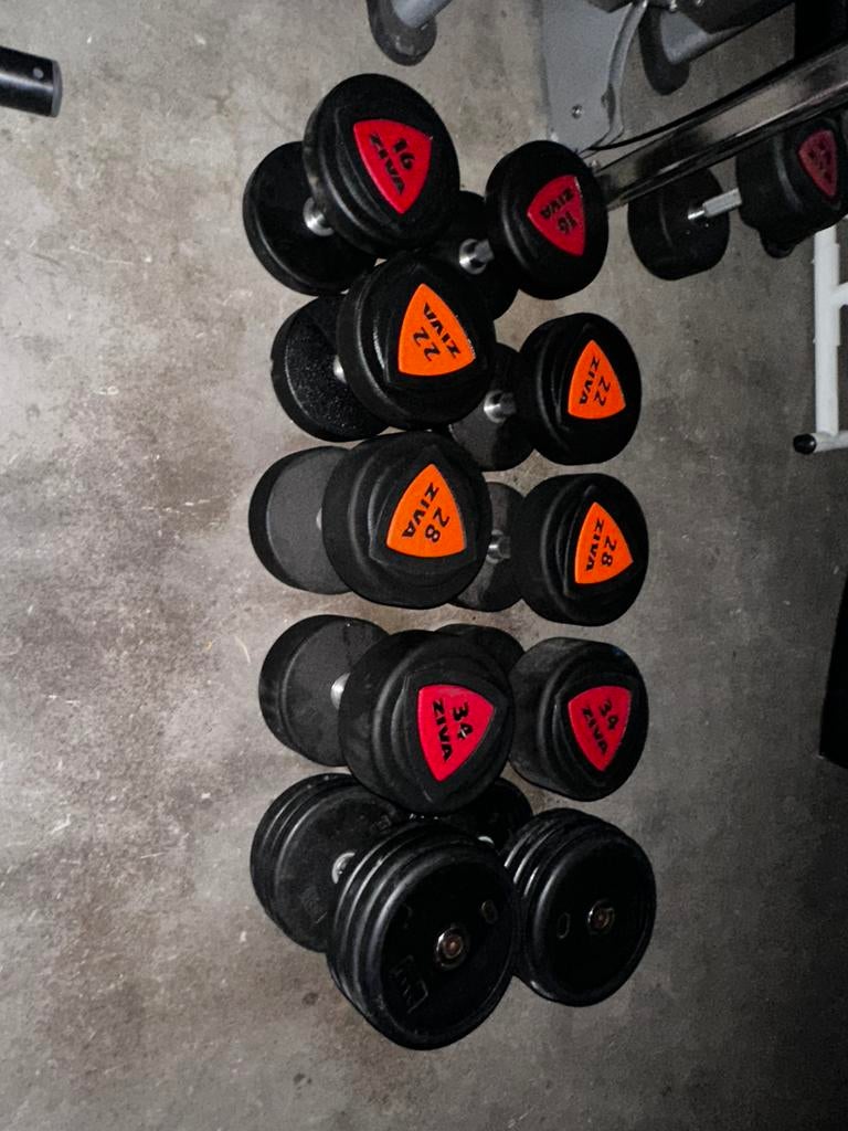 Ziva Rubberen Dumbells 2x16kg ,2x22kg ,2x28kg,2x34kg,2x40kg, Sport en Fitness, Fitnessmaterialen, Ophalen, Gebruikt, Dumbbell