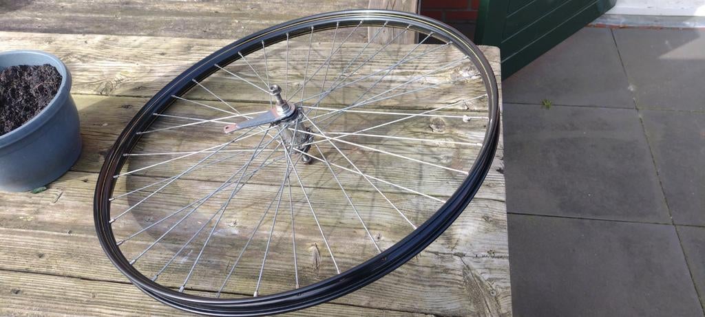 Achterwiel 28x1.1/2 Shimano ringgespaakt zwarte velg, Fietsen en Brommers, Fietsonderdelen, Wiel, Gebruikt, Algemeen, Ophalen of Verzenden