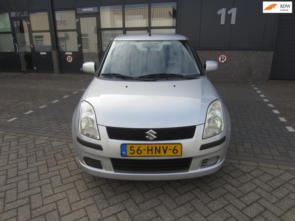 Suzuki Swift 1.3 GLS 2005 Airco NAP! APK!, Gebruikt, 31 €/maand, 400 kg, Elektrische ramen