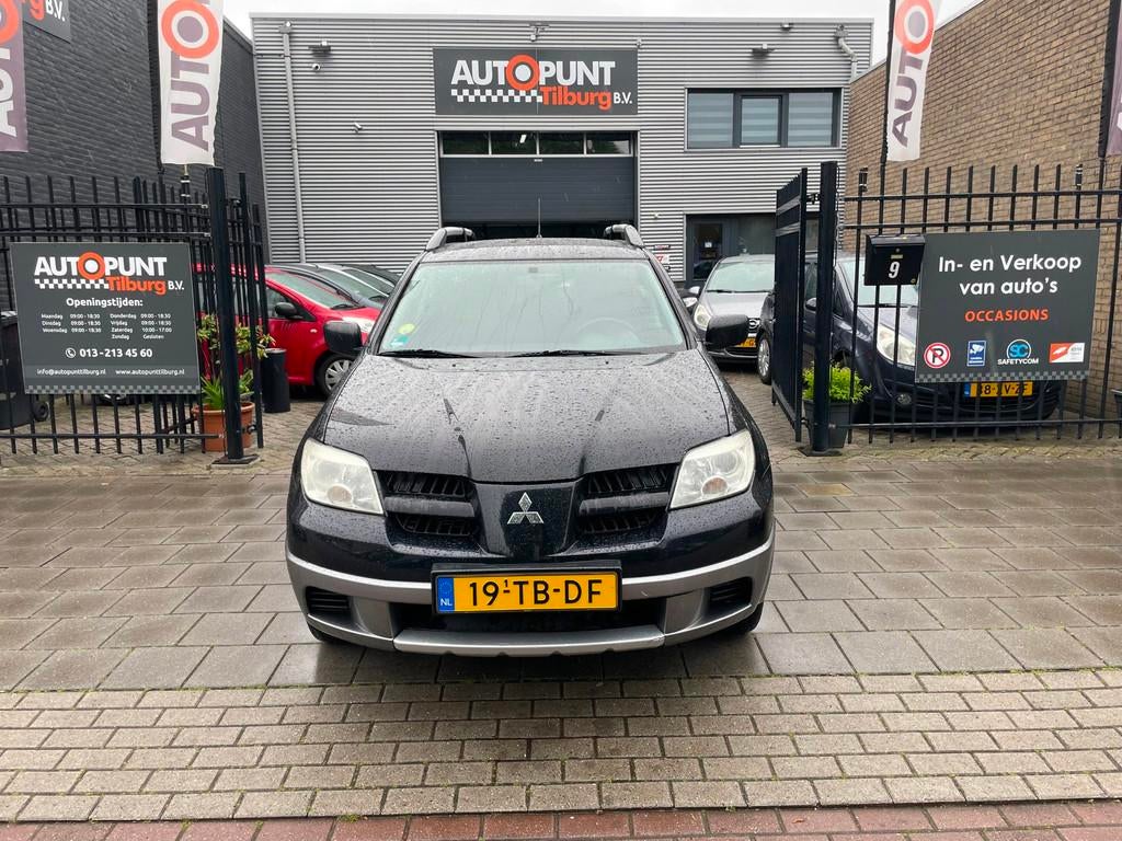 Mitsubishi Outlander Sport 2.0 Invite+ 3e Eigenaar! Trekhaak, Auto's, Mitsubishi, Voorwielaandrijving, 136 pk, Metallic lak, 4 cilinders