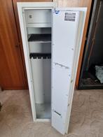 Wapenkluis met munitiekluis (b33 d35 h145cm) vaste prijs., Ophalen of Verzenden