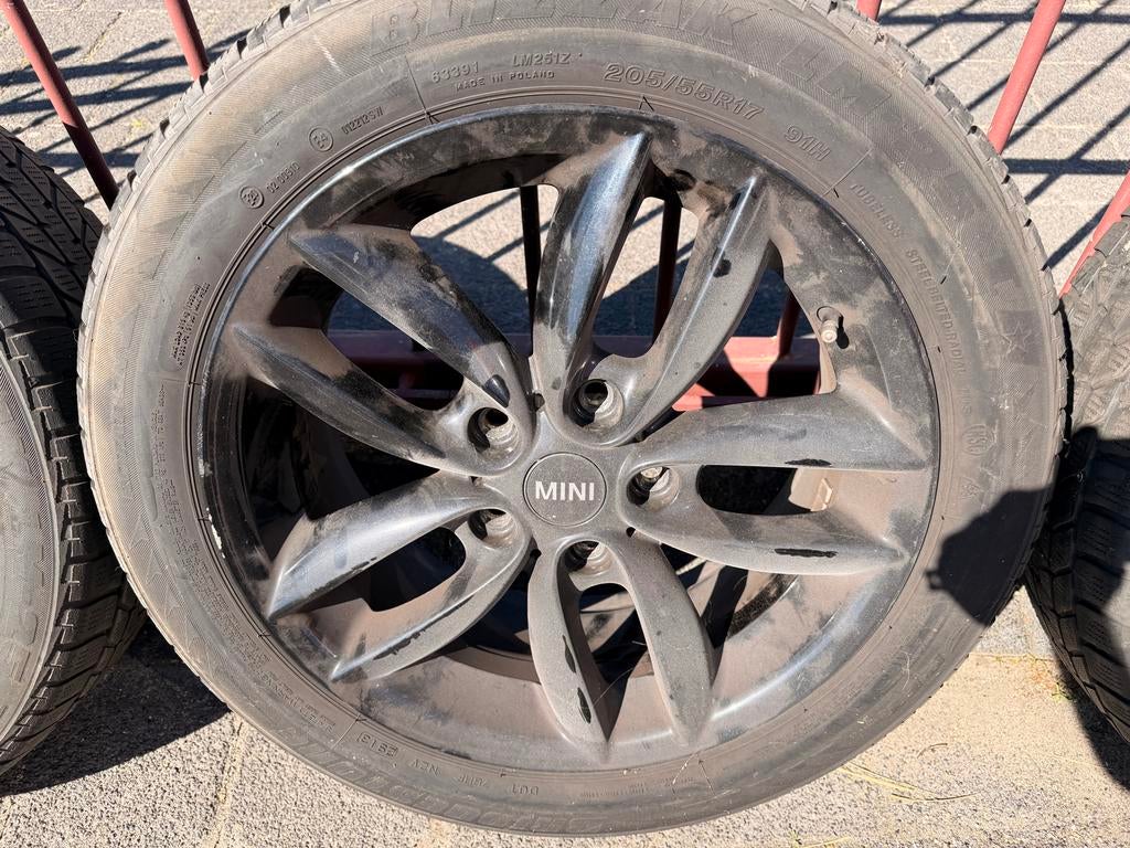 Mini cooper 17inch velgen met winterbanden, Auto-onderdelen, Banden en Velgen, Ophalen, Gebruikt, Banden en Velgen, 17 inch