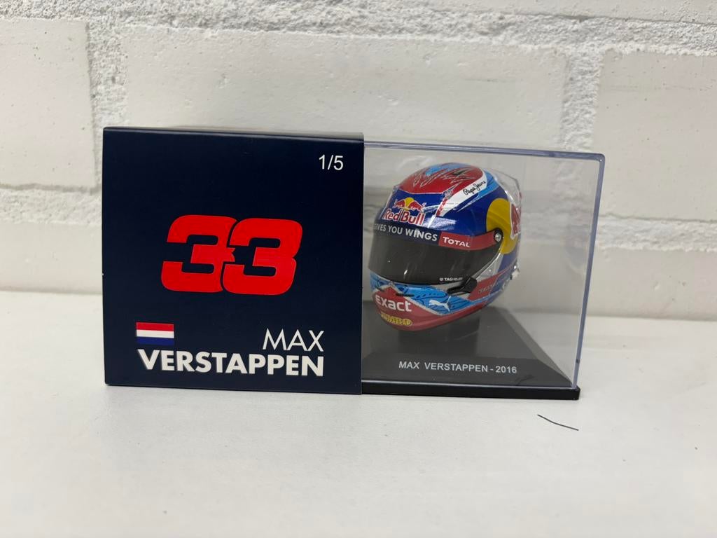 Max verstappen helm 1:5 seizoen 2016, Ophalen of Verzenden, Zo goed als nieuw, Auto