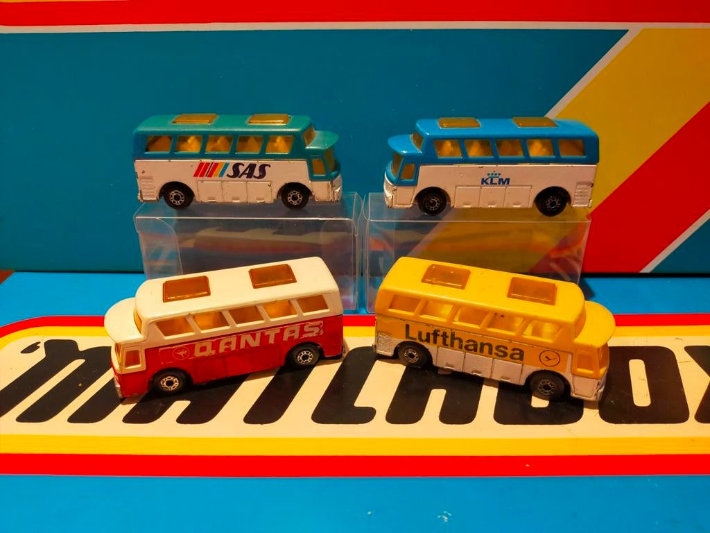 Matchbox Airport Coaches - Set van 4, Ophalen of Verzenden, Gebruikt, Bus of Vrachtwagen, Matchbox