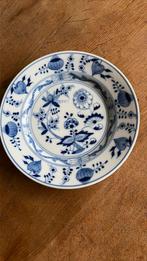 Bord Zwiebelmuster doorsnee 19 cm Meissen??, Antiek en Kunst, Antiek | Wandborden en Tegels, Ophalen of Verzenden