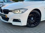 BMW 3-serie Touring 316i Executive M Sport|Nieuwe Ketting +, Auto's, Gebruikt, 4 cilinders, Alcantara, Wit