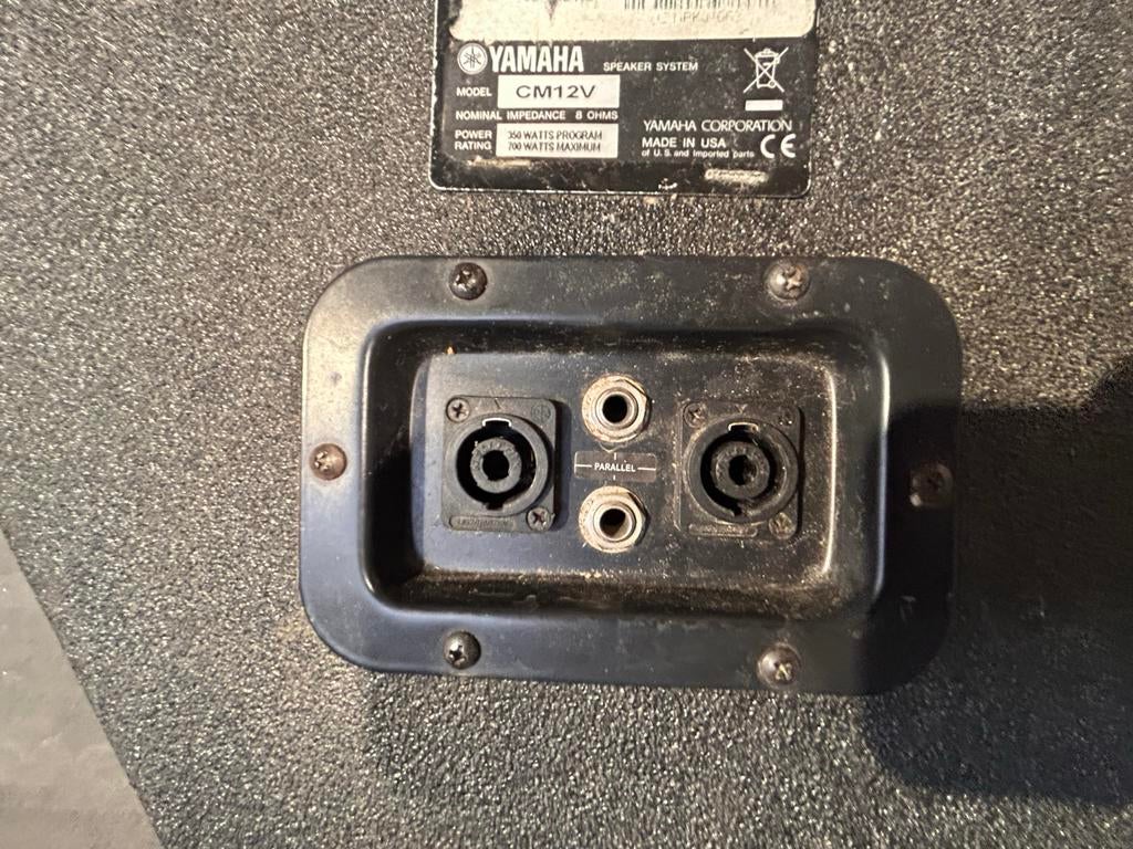 Yamaha CM12V luidsprekers, Gebruikt, 120 watt of meer, Front, Rear of Stereo speakers, Ophalen