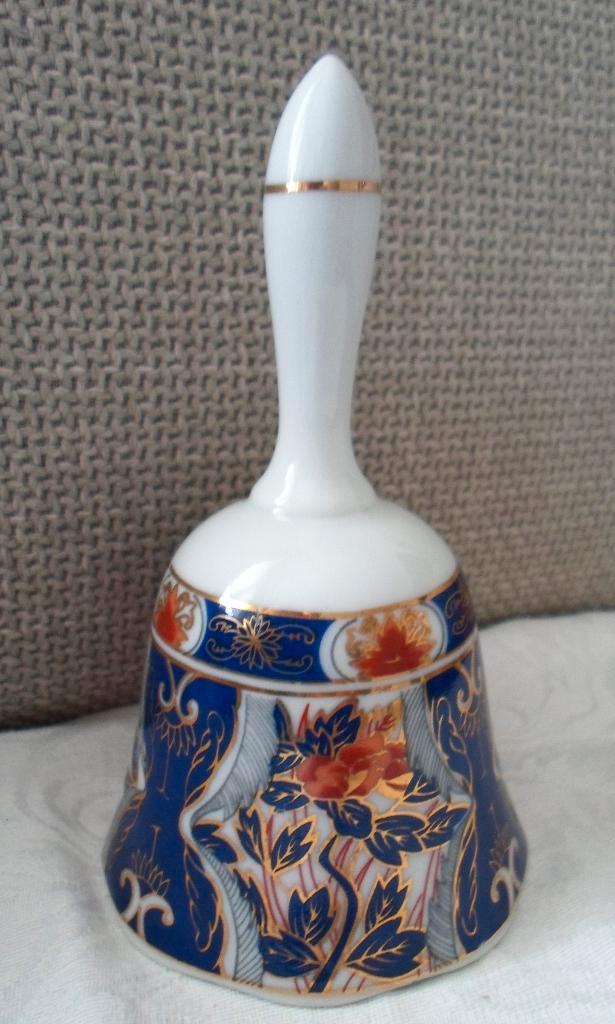 Porseleinen tafelbel. Imari. Japan, Antiek en Kunst, Antiek | Porselein, Ophalen of Verzenden