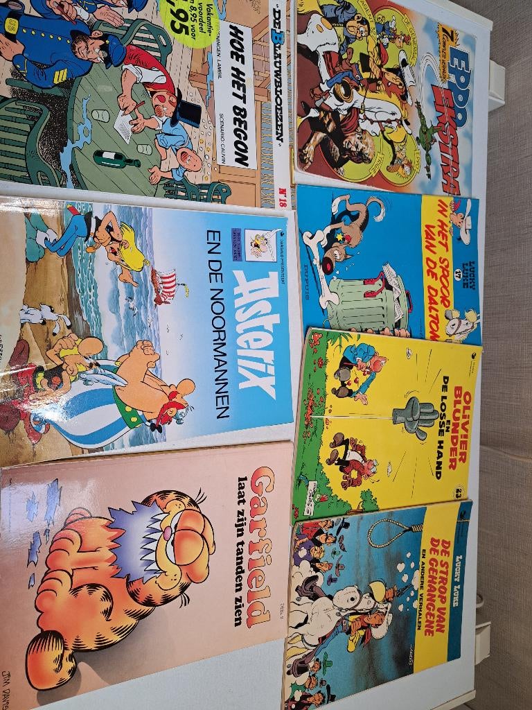 diverse stripboeken, Meerdere stripboeken, Ophalen of Verzenden, Gelezen