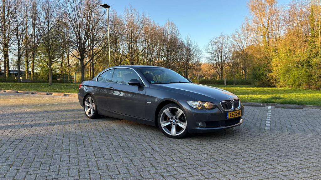 BMW 3-Serie 2.0 I 320 Cabrio 2008 Grijs, Auto's, BMW, 1995 cc, 4 cilinders, Cabriolet, 4 stoelen