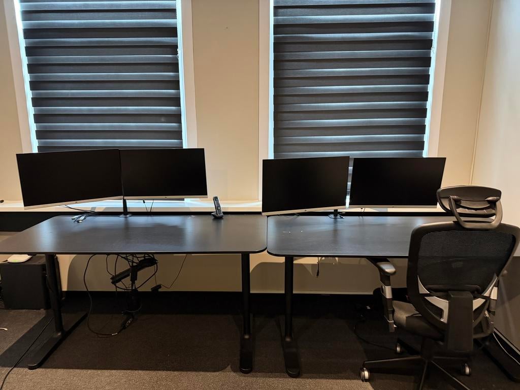 Zwart Zit-sta Bureau met Monitorsteunen, Huis en Inrichting, Bureaus, Spaanplaat of MDF, In hoogte verstelbaar, Ophalen of Verzenden