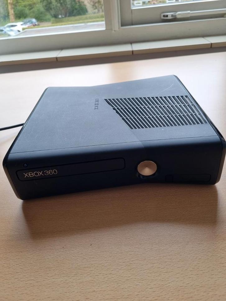 Xbox 360 met Kinect en 35 spellen, weinig gebruikt, Spelcomputers en Games, Spelcomputers | Xbox 360, Zo goed als nieuw, 360 S