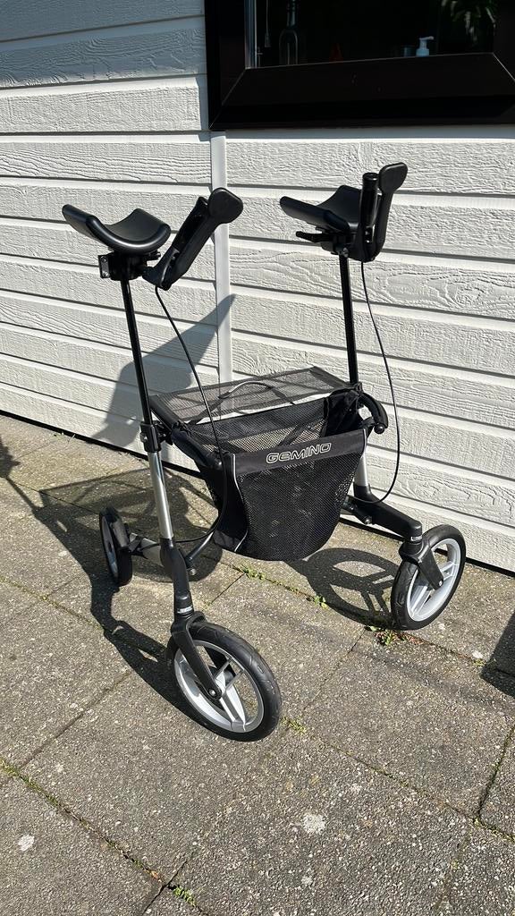 Gemino 60 walker met onderarm leuningen/schelpen, Diversen, Rollators, Ophalen, Gebruikt