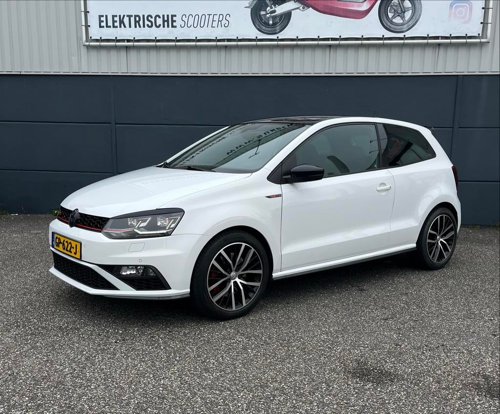 Volkswagen Polo 1.8 TSI 141KW BMT GTI 2015 Wit NAP, Auto's, Volkswagen, Stof, Zwart, Wit, Origineel Nederlands