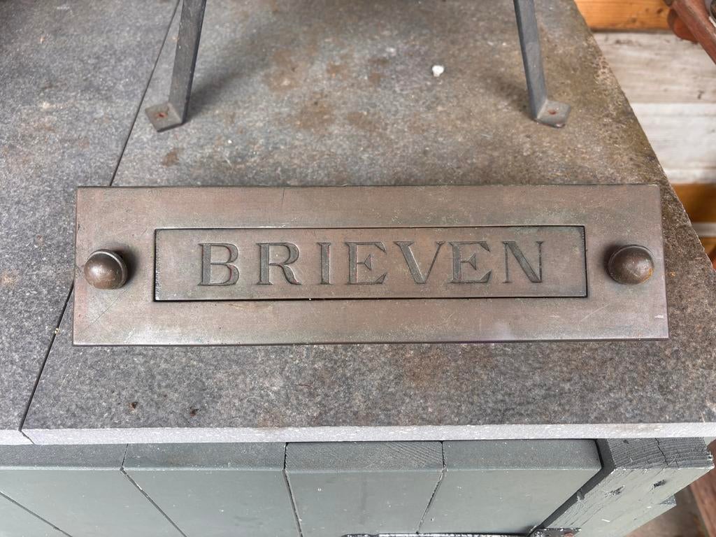 Antieke beievenbus, Tuin en Terras, Brievenbussen, Ophalen of Verzenden, Gebruikt, IJzer