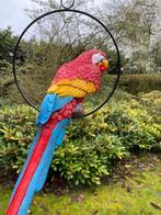 Beeld papegaai rood tuin, zwembad, vijver, balkon 50cm, Ophalen of Verzenden, Nieuw, Kunststof, Dierenbeeld