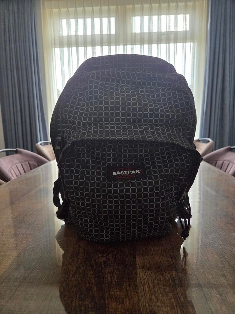 Eastpak rugzak met regenhoes - Z.G.A.N., Sieraden, Tassen en Uiterlijk, Tassen | Rugtassen, Ophalen