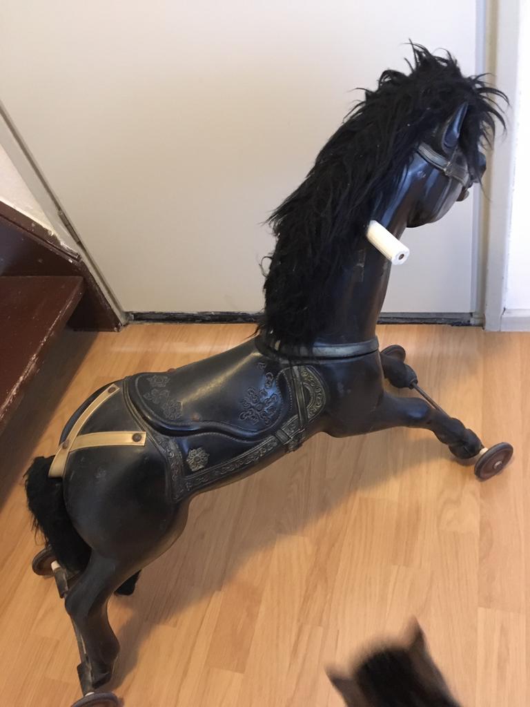 Oude brocante paard op wielen/decoratief…, Antiek en Kunst, Antiek | Speelgoed, Ophalen