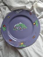 Milka bord paars met koe en vlinders, Huis en Inrichting, Keuken | Servies, Verzenden, Nieuw, Bord(en), Overige stijlen