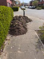 Zwart zand met graszoden voor opvulling trampoline gat, Ophalen, Tuinaarde