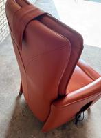 Prominent Sta-op Stoel - Comfortabel en Stijlvol, Huis en Inrichting, Fauteuils, Ophalen, Zo goed als nieuw, Leer, 75 tot 100 cm