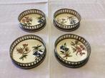 4 Antieke Onderzetters.Keramiek met Metalen Ajour Sierrand, Ophalen of Verzenden, Gebruikt, Glas of Kopje
