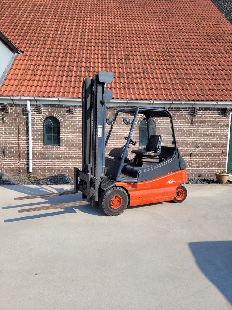 linde E25 heftruck ,sideshift  2 delige doorkijk  stapelaar, Ophalen, Gebruikt