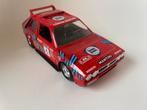 model Lancia Delta S4, rood met stickers Bburago 1/24 rallye, Ophalen of Verzenden, Gebruikt, Auto, Bburago