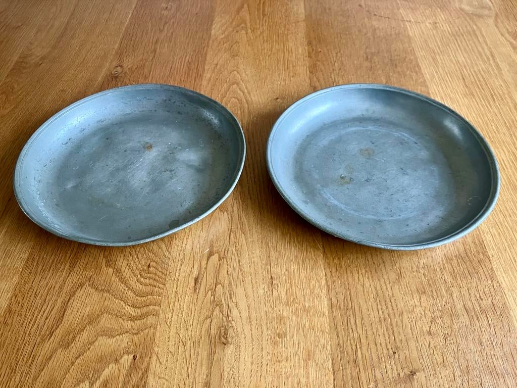 Twee antieke tinnen borden, Antiek en Kunst, Ophalen of Verzenden