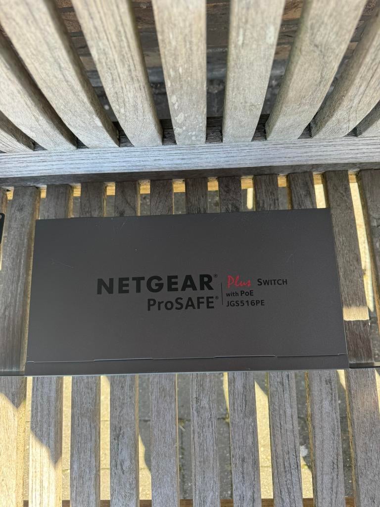 NETGEAR ProSafe Plus JGS516PE - Switch, Verzenden, Zo goed als nieuw