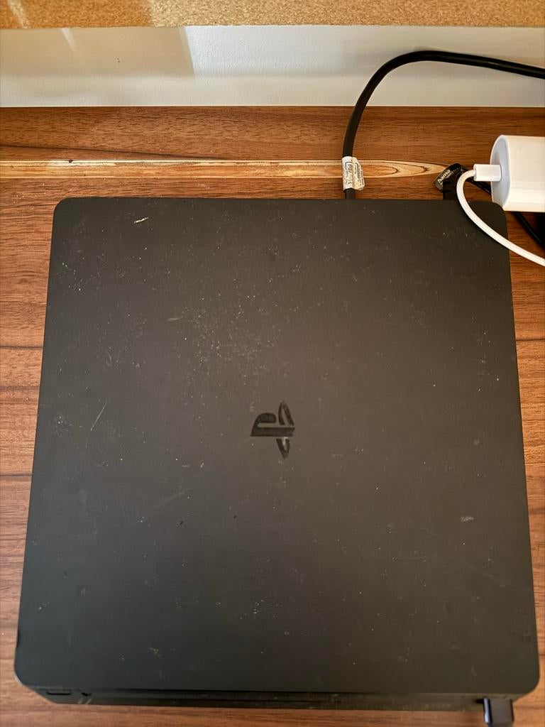 PlayStation 4 Slim 500GB met controller en 4 games, Spelcomputers en Games, Spelcomputers | Sony PlayStation 4, Ophalen of Verzenden