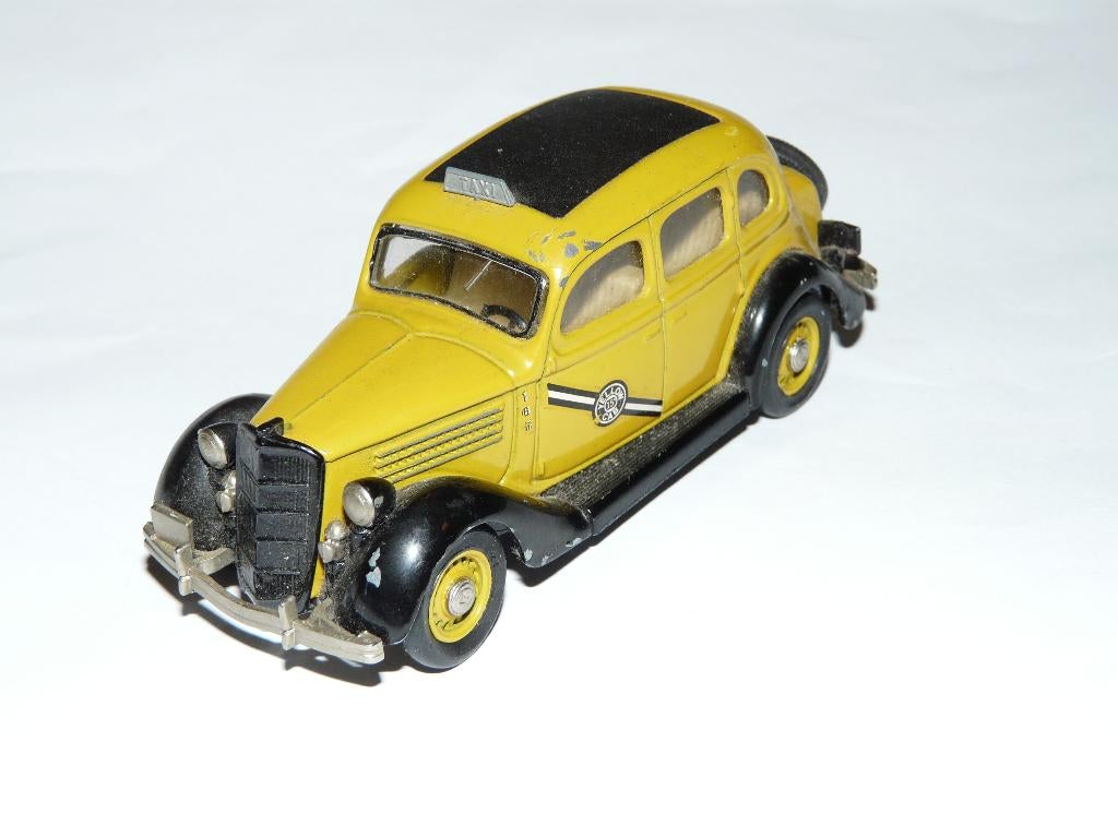 Rextoys Ford V8 1938 yellow Cab Geen Dinky, Ophalen, Gebruikt, Auto, Overige merken